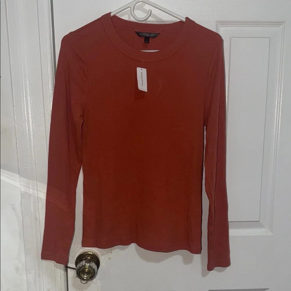 Banana Republic Women's Brick Long Sleeve Top - Picture 2 of 2